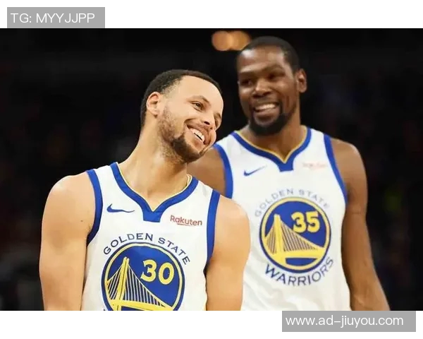 杜兰特回应库里比较称自己是科比FMVP证明我的实力与价值 杜兰特回应库里比较称自己是科比FMVP证明我的实力与价值