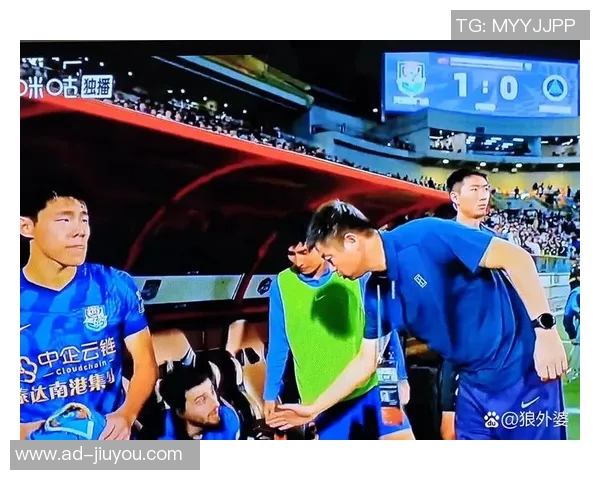 客场逆境加剧迈阿密防守失误再失一球上半场形势严峻