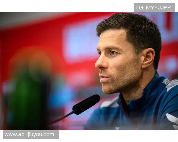 小法谈教练不公阿隆索称赞帕斯表现引发热议