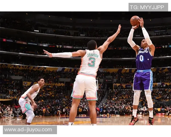 克洛尼半场表现出色7投4中三分球命中率高达50助力球队领先