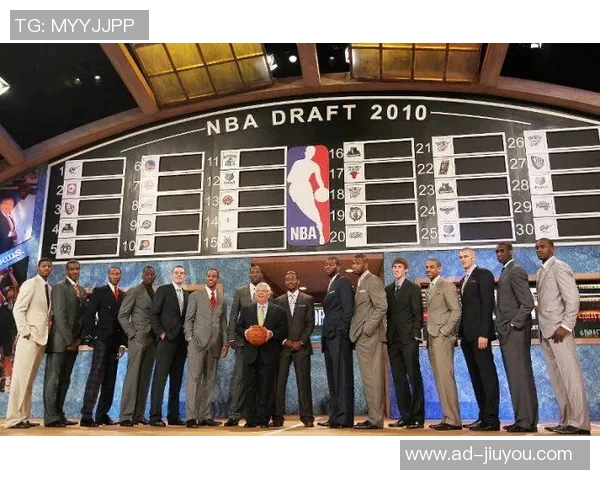 2007年选秀盛况回顾四位球星至今仍在NBA赛场上拼搏