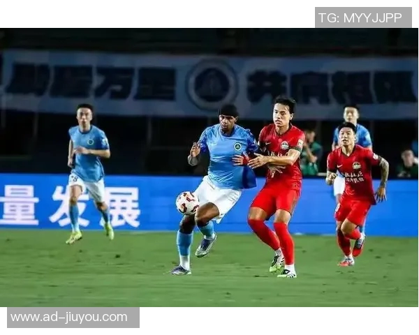 新鹏城手榴弹战术引发混乱三镇防线失误致丢关键进球