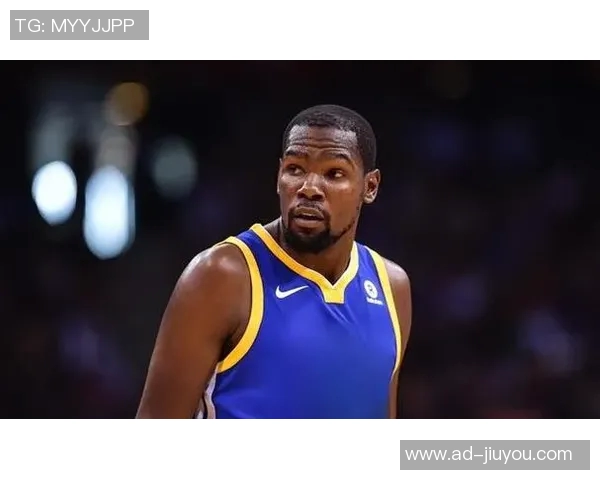 杜兰特称赞谢泼德训练营表现称其侵略性提升球队整体水平