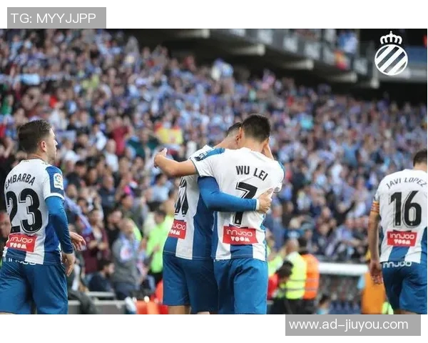 马竞女足球员梅迪纳遭遇严重撞击一度失去意识现已脱离生命危险