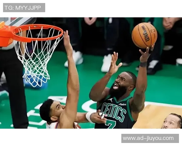 戈贝尔赛后与杰伦布朗畅谈发型大光头小白意外加入讨论